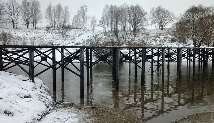 Свайные мосты: надежное решение для преодоления водных преград в Горно-Алтайске от 56144 руб